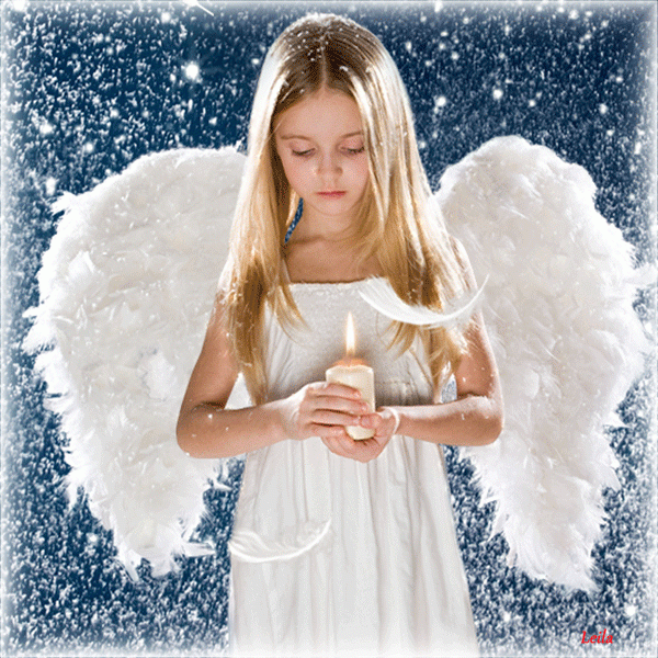 Девочка ангел со свечей
