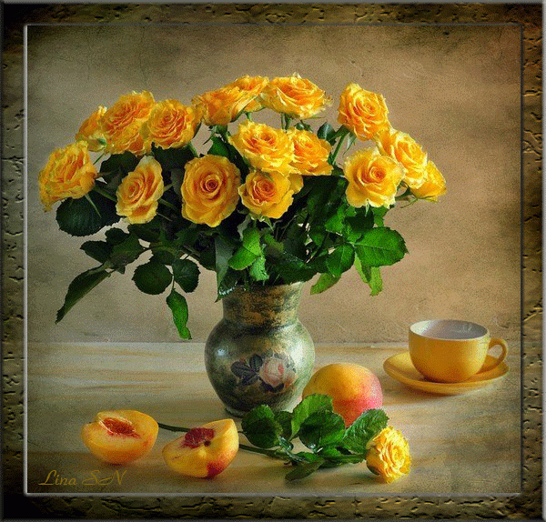 Натюрморт розы с персиками