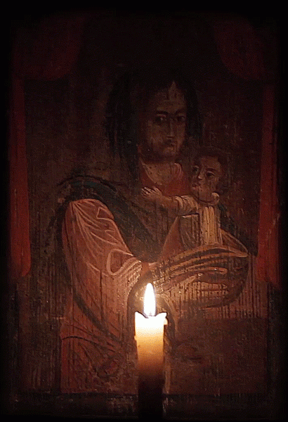 Старинная икона, свеча