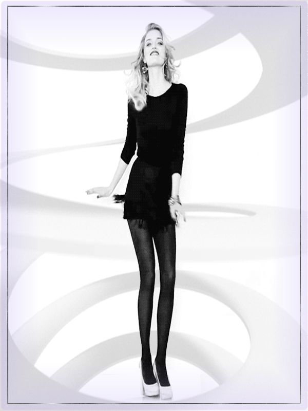 Танцующая девушка