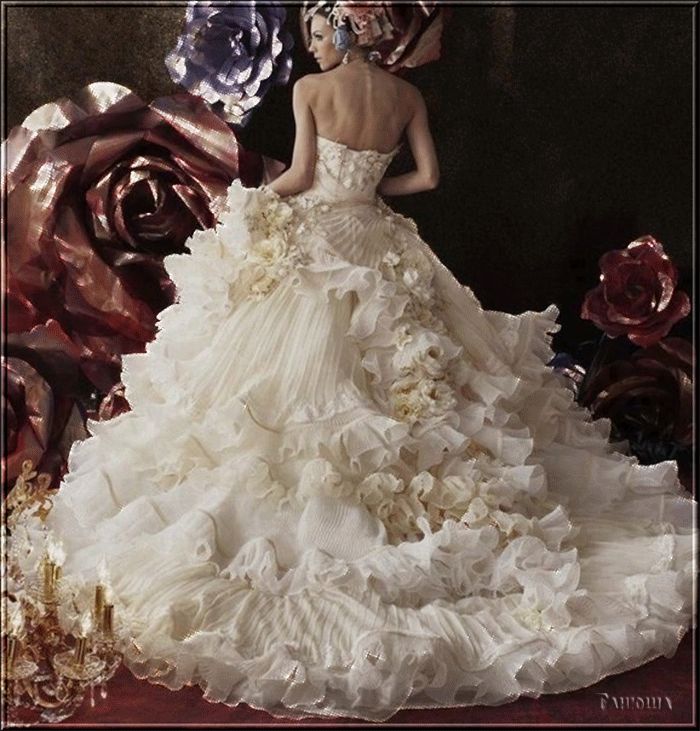 ДЕВУШКА В БЕЛОМ ПЛАТЬЕ