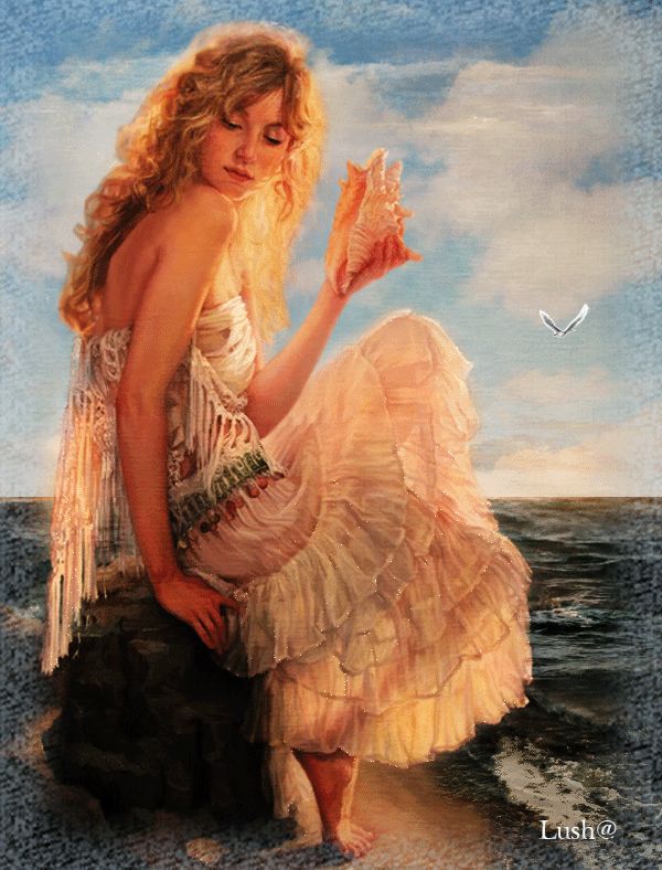 Девушка у моря